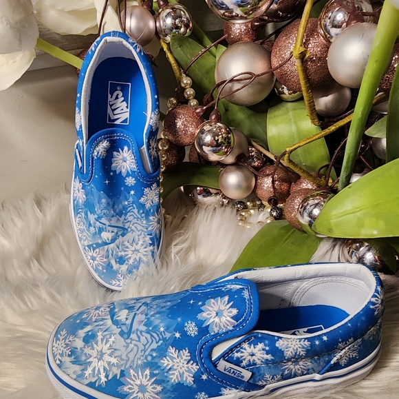 Vans CLASSIC SLIP-ON V KIDS 'SNOWFLAKES - WINTER WONDERLAND size2.5 new - Picture 4 of 8